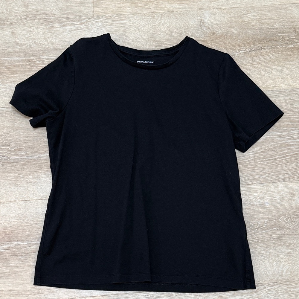 Banana Republic Black Short Sleeve Tee
